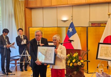 Dr. Estela recibe distinción de Japón