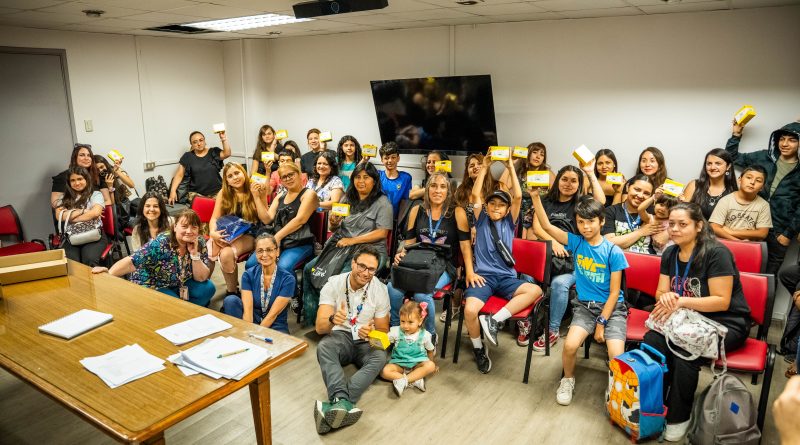 ¡Un gran hito!: Pacientes del HCSBA reciben primera entrega masiva de sensores de monitoreo de glicemia gratuitos